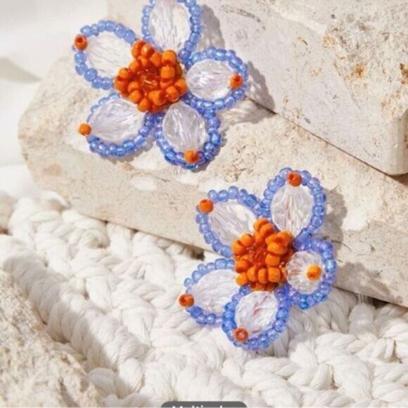 Decorative Flower Shaped Beaded Earrings - Picture 1 of 10